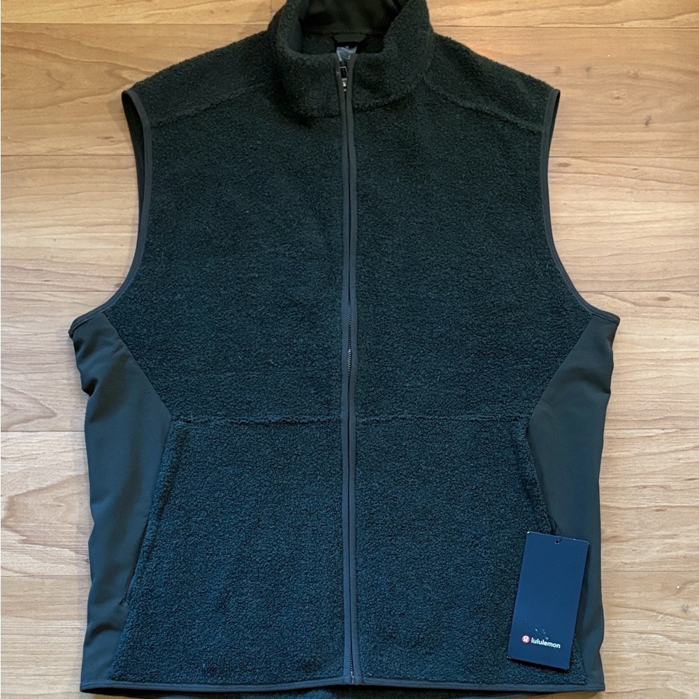 Lululemon Men's Forest/Dark Olive Green Tundra Trek Fleece Vest